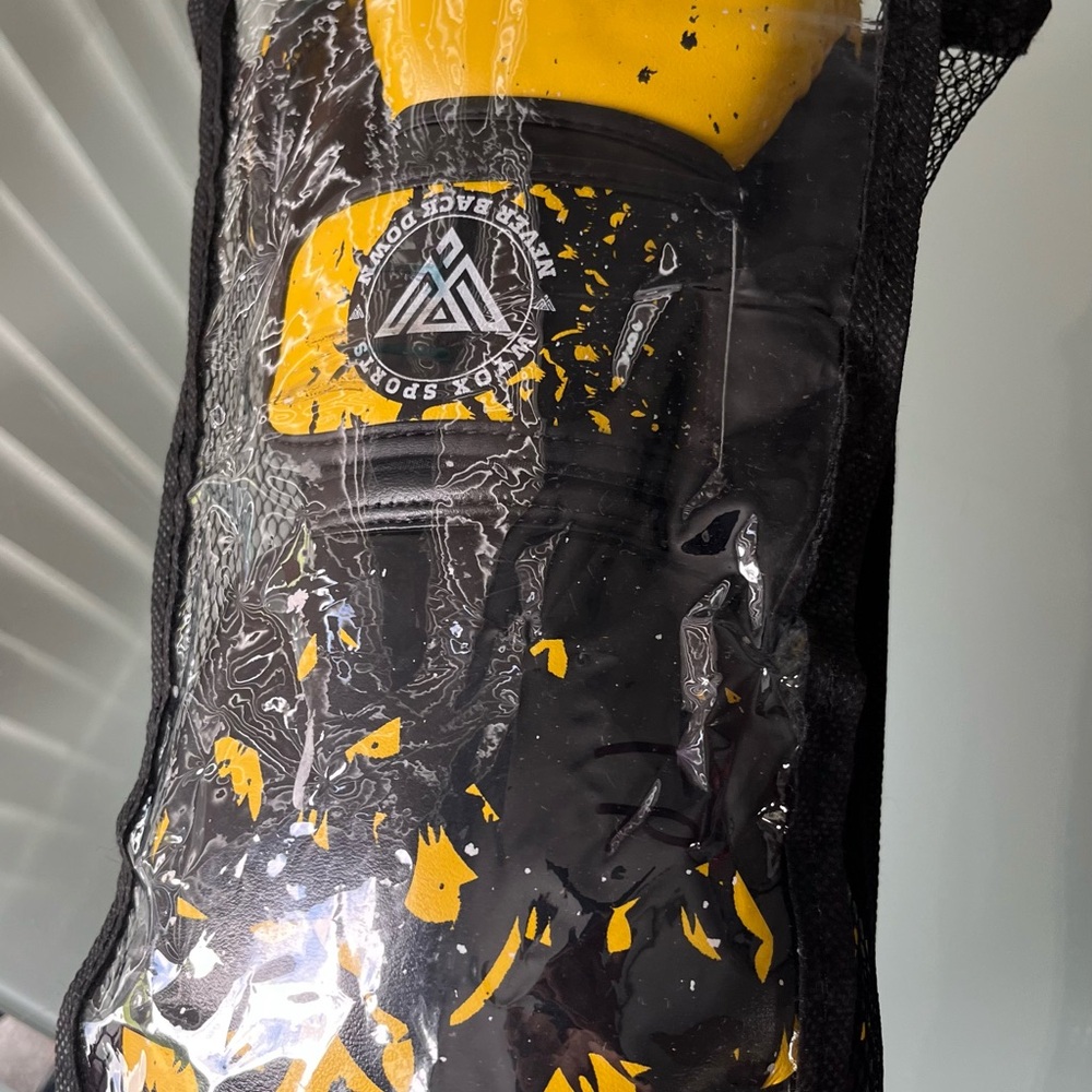 Black and Yellow Boxing Gloves - Picture 5 of 6